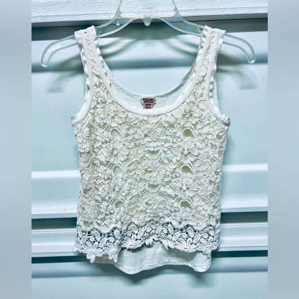 MOSSIMO Lace Tank Top for Womens. Size Small, Color White.